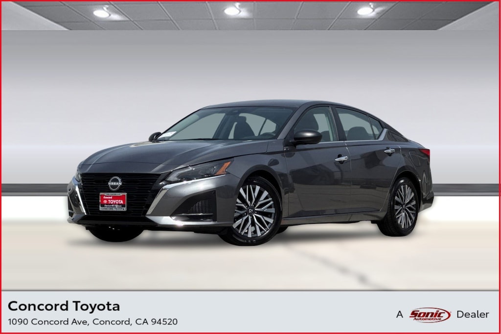 Used 2025 Nissan Altima SV Sedan