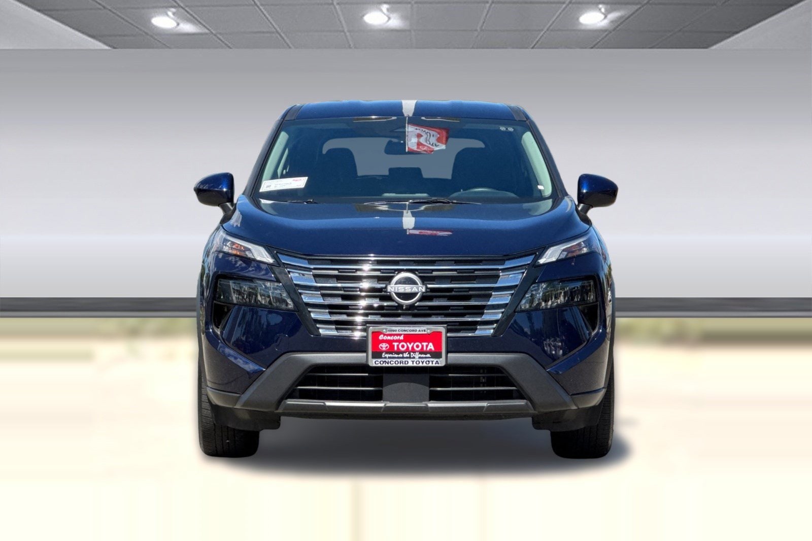 2025 Nissan Rogue SV photo 4