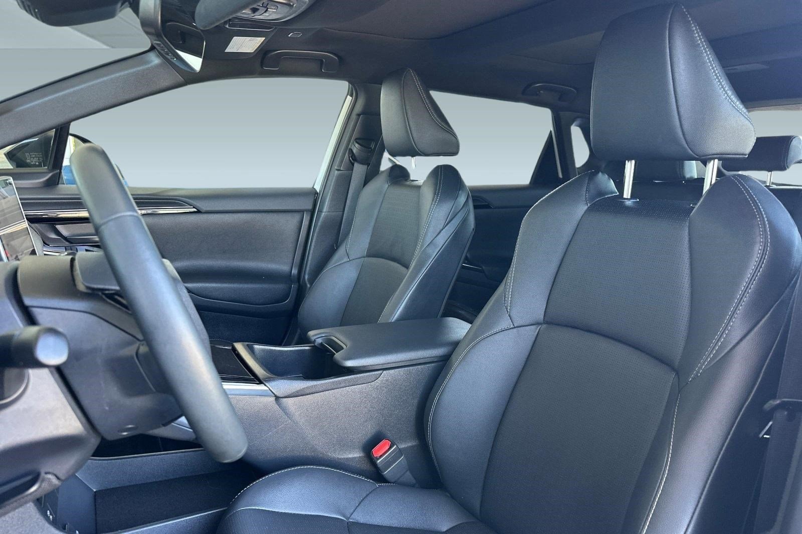 2023 Toyota bZ4X XLE photo 4