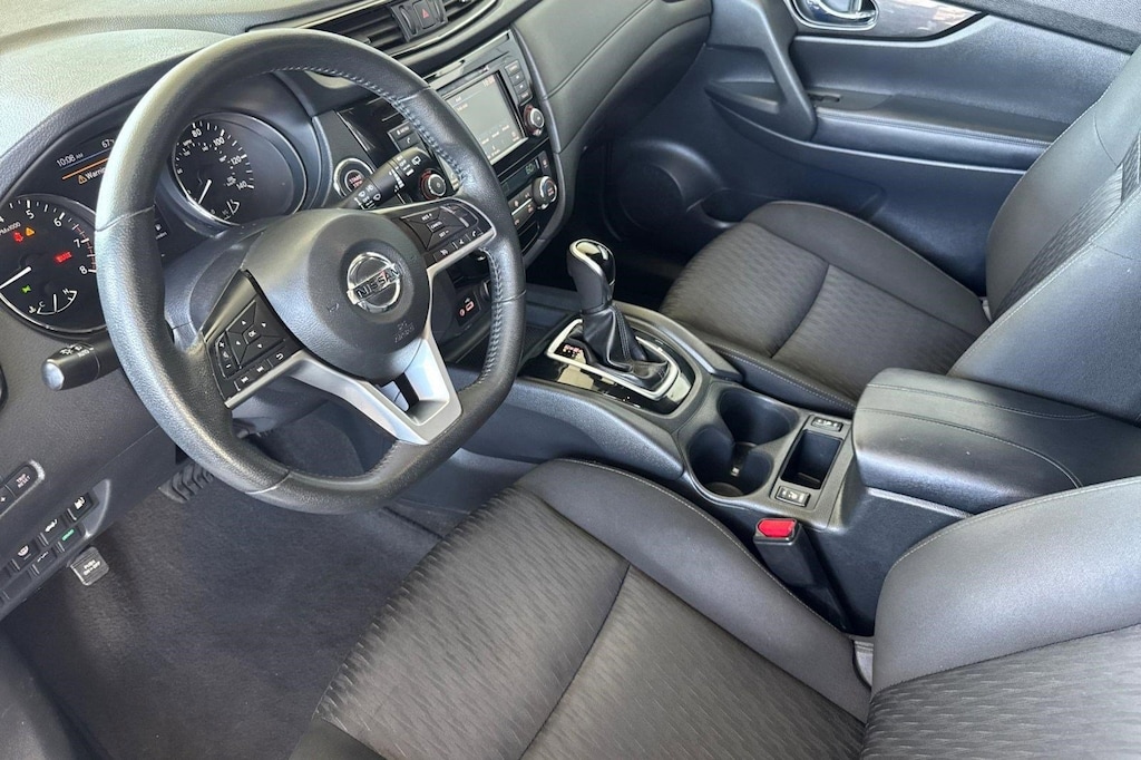 Used 2019 Nissan Rogue SV SUV