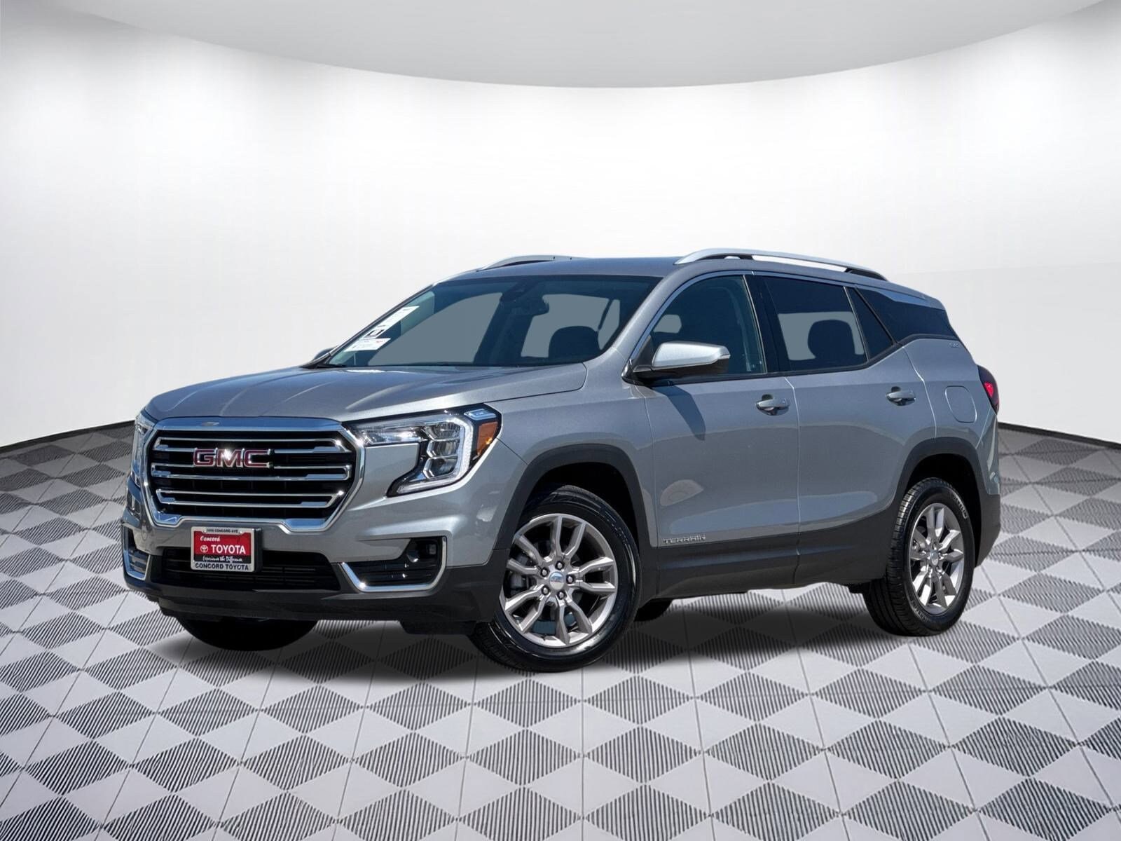 2024 Gmc Terrain SLT photo 2