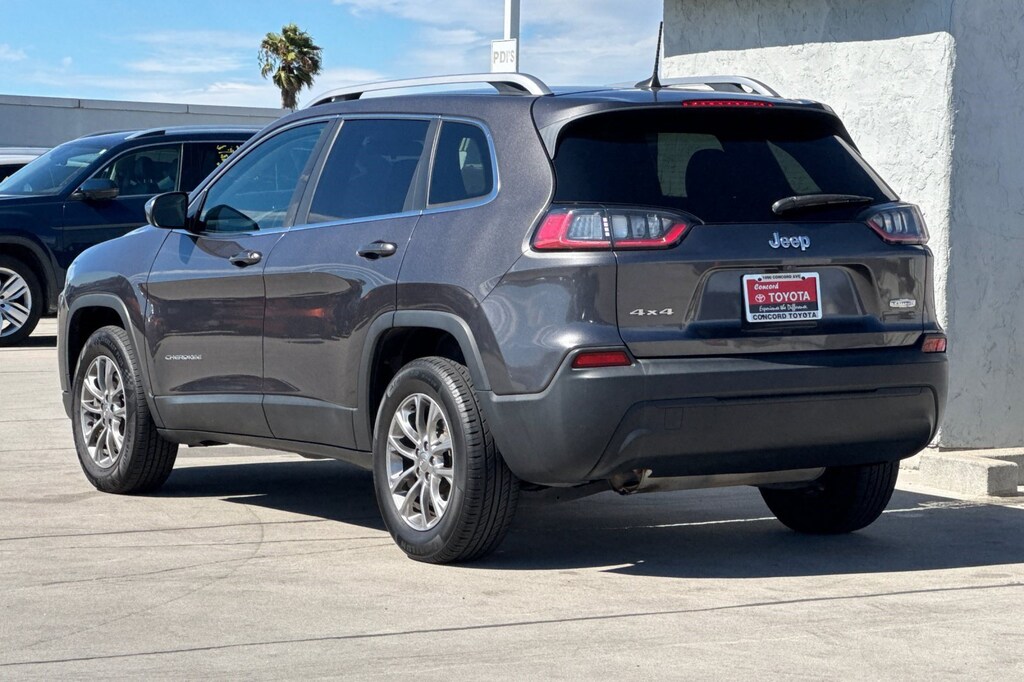 Used 2019 Jeep Cherokee Latitude Plus SUV