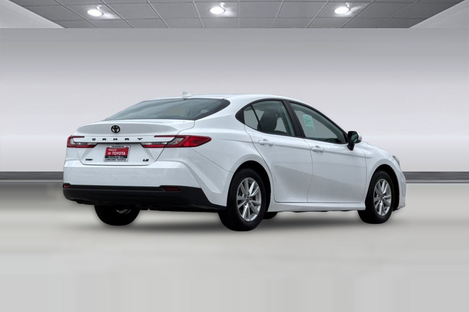 2025 Toyota Camry LE photo 2