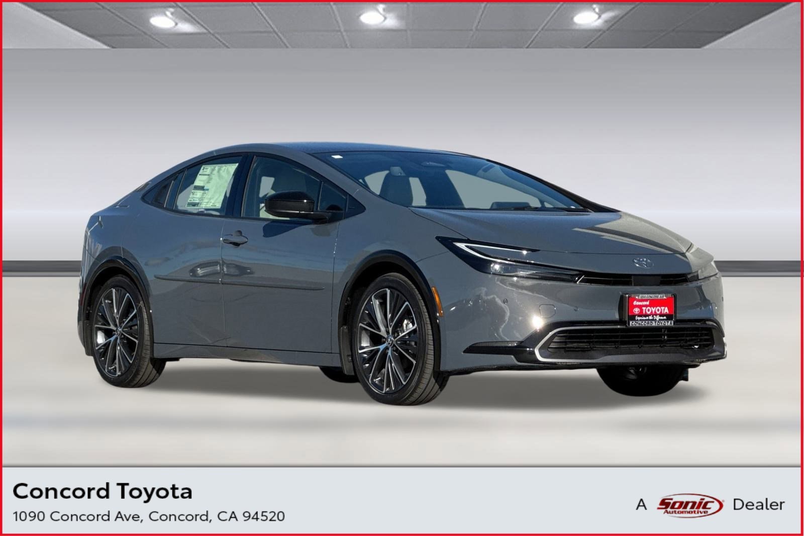 2026 Toyota Prius XLE's photo