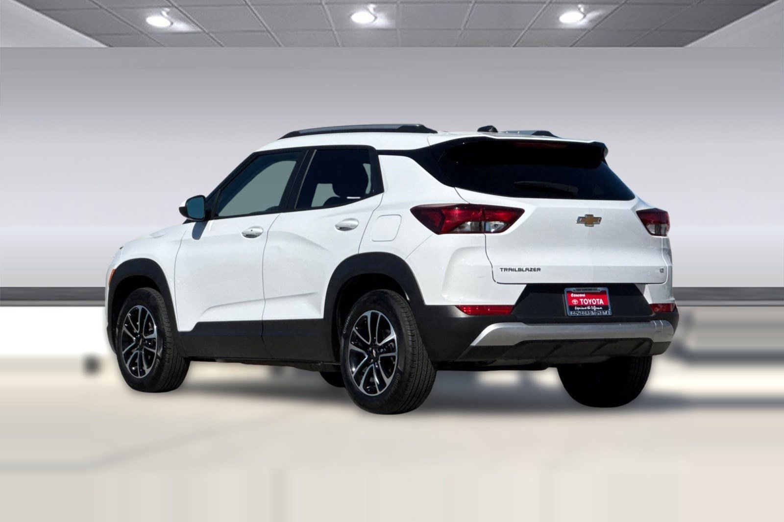 2025 Chevrolet Trailblazer LT photo 3