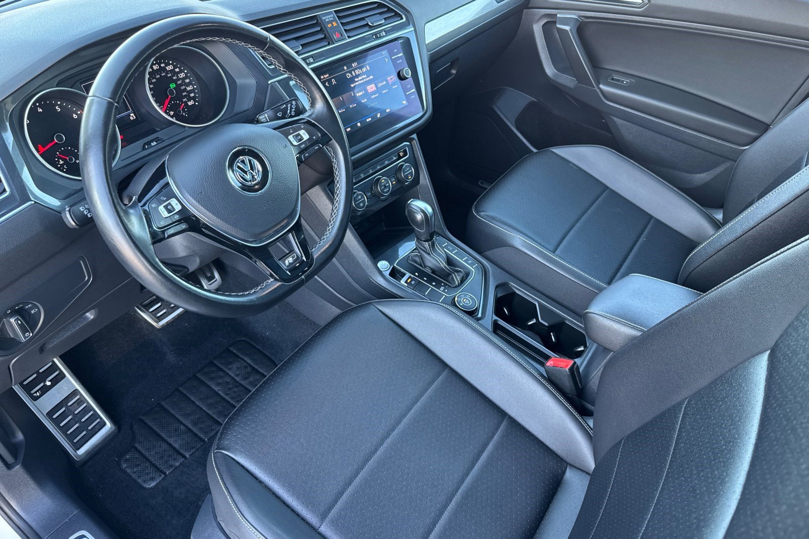 2021 Volkswagen Tiguan SE photo 4