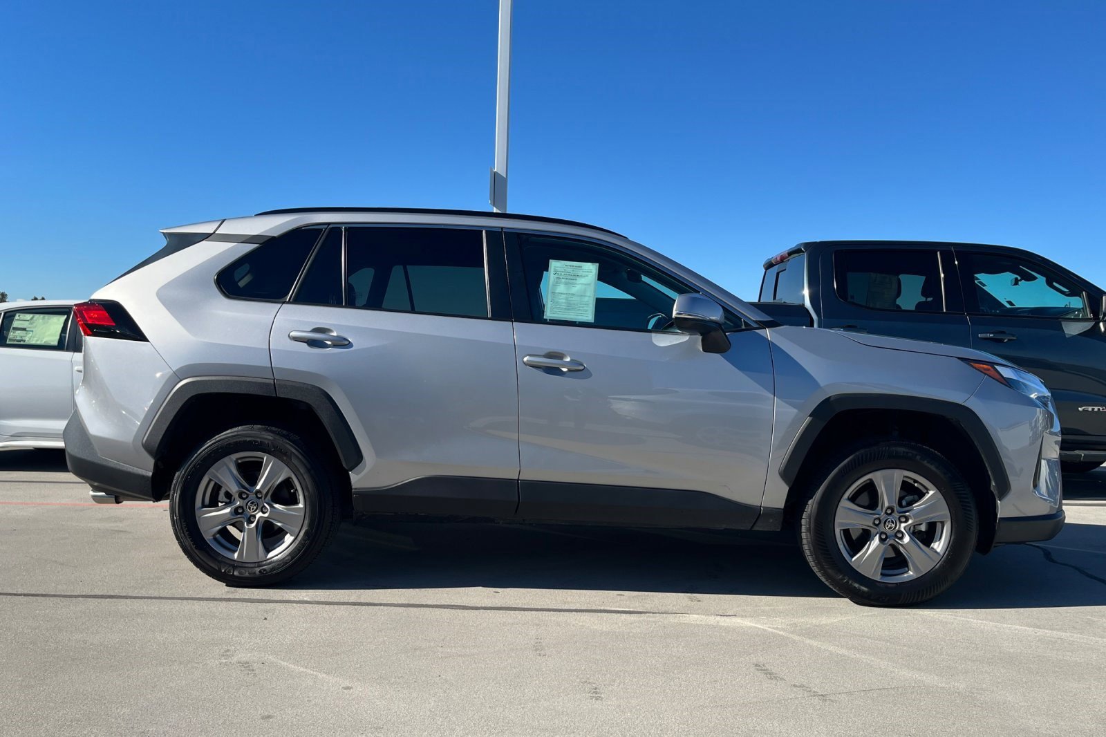 Used 2024 Toyota RAV4 XLE with VIN 2T3P1RFV6RW421006 for sale in Kansas City
