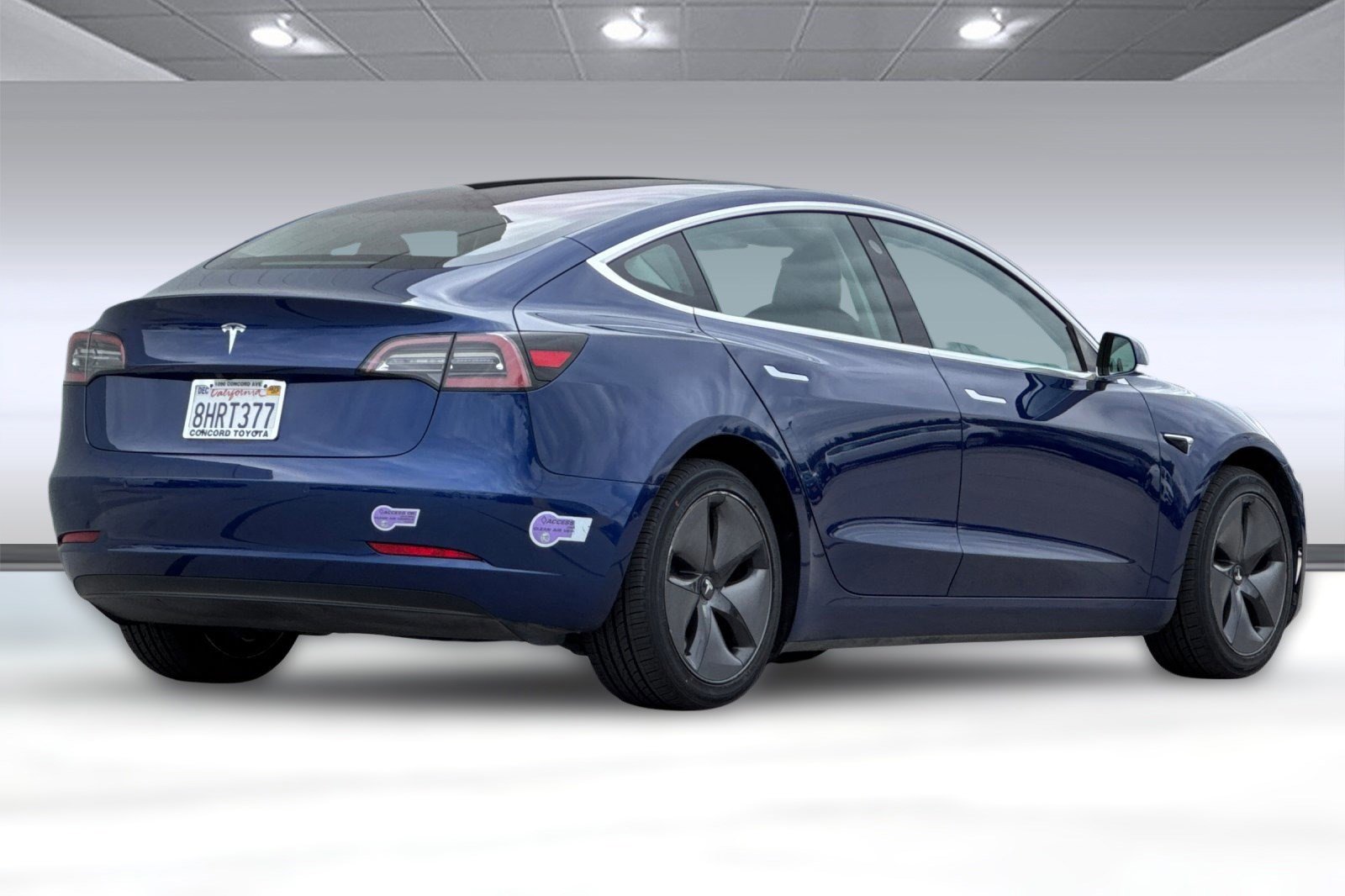 2018 Tesla Model 3 Mid Range photo 3