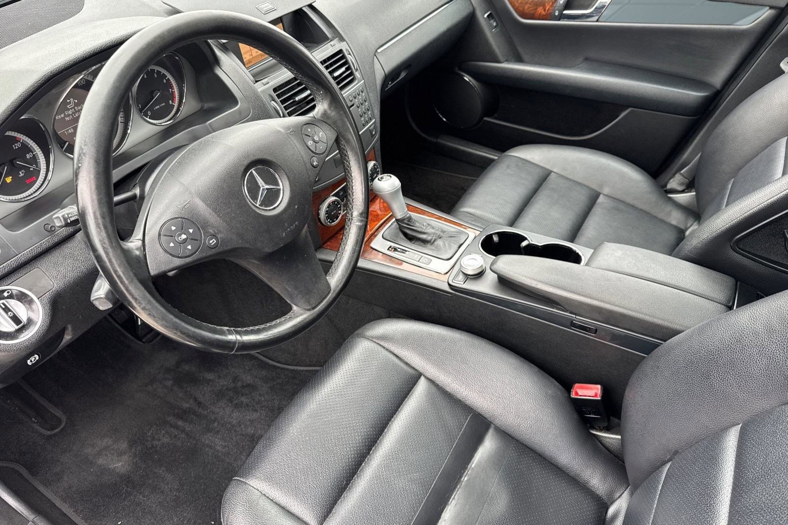 2011 Mercedes Benz C 300 Sport Sedan photo 4