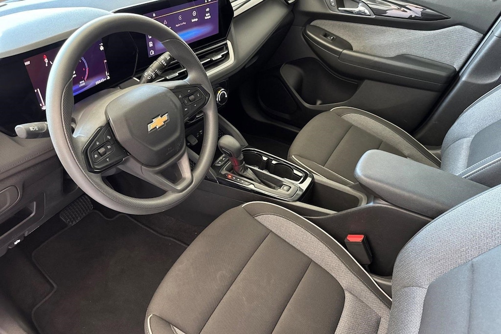 Used 2025 Chevrolet Trailblazer LT SUV