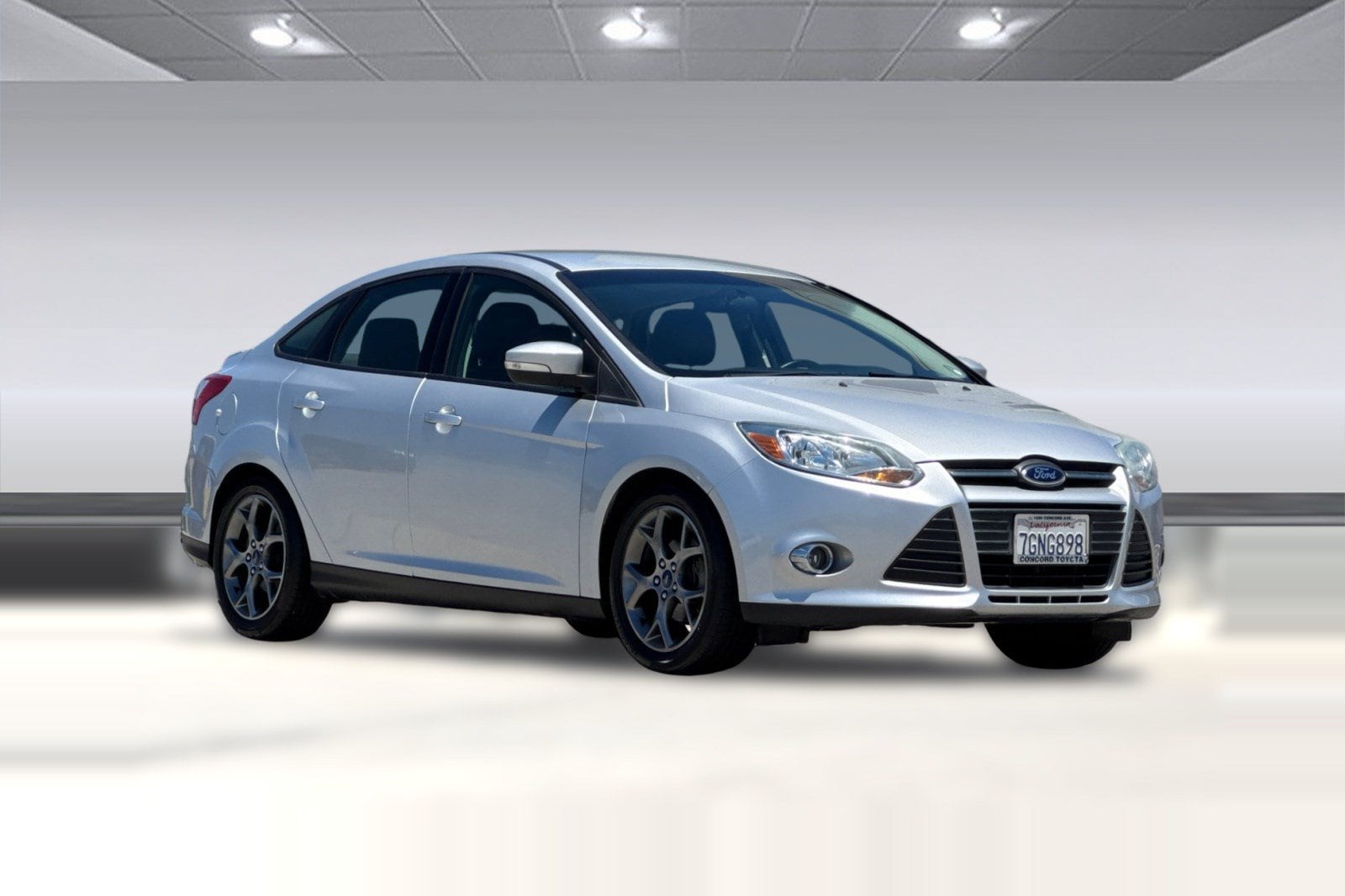 Focus SE Sedan