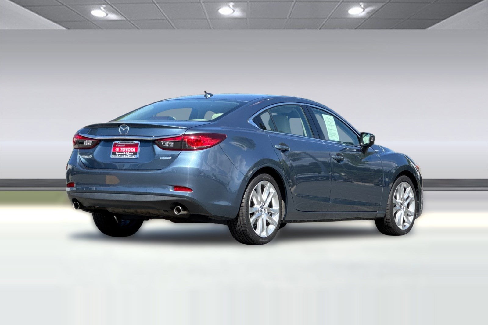 2015 Mazda Mazda6 i Grand Touring photo 2