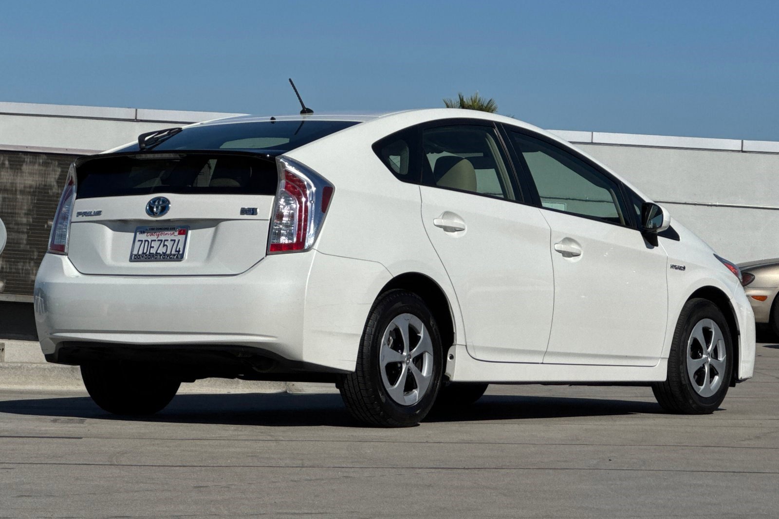 2014 Toyota Prius Two photo 2
