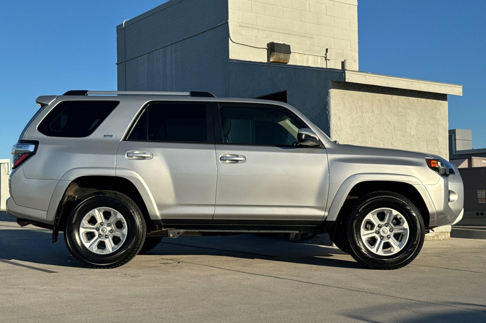 2024 Toyota 4Runner SR5 photo 2