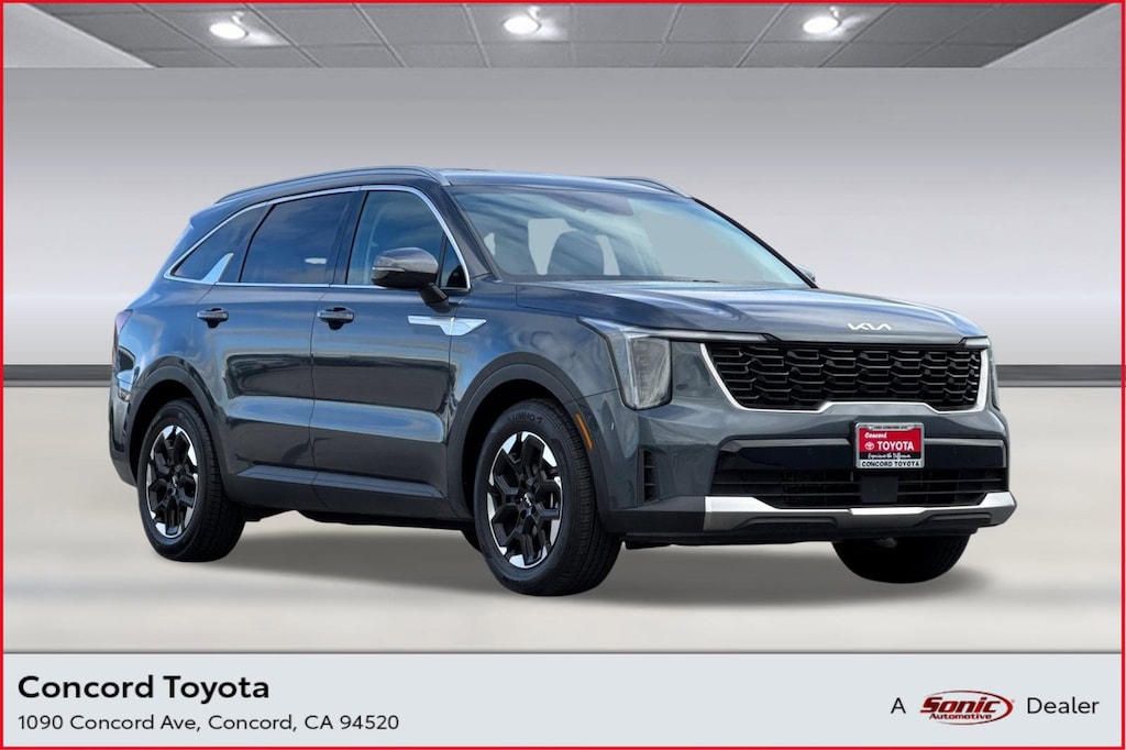 Used 2024 Kia Sorento S SUV