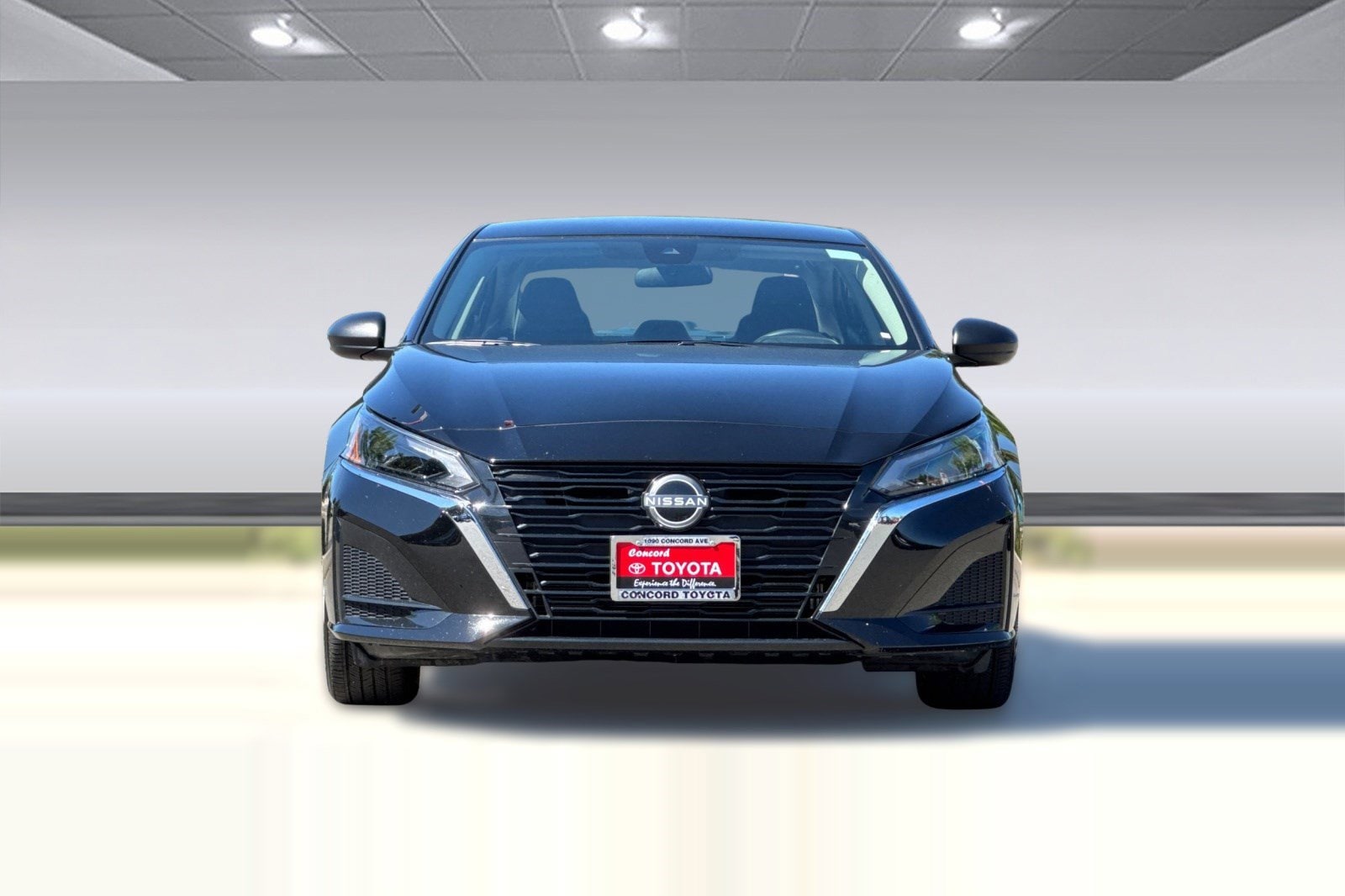 2025 Nissan Altima SV photo 4