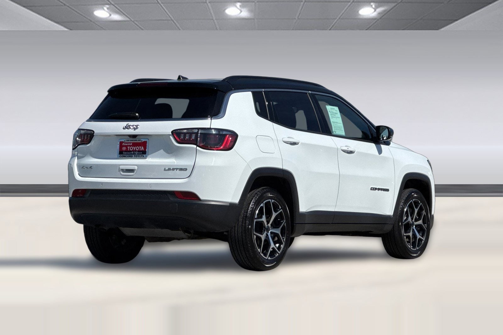 2025 Jeep Compass Limited photo 2