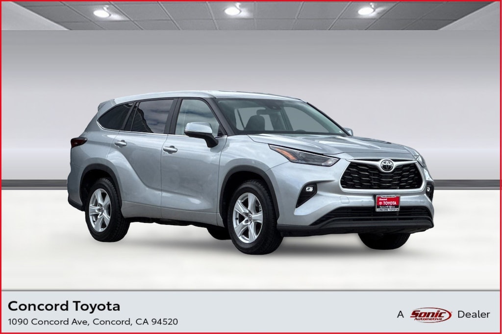 Used 2025 Toyota Highlander LE SUV