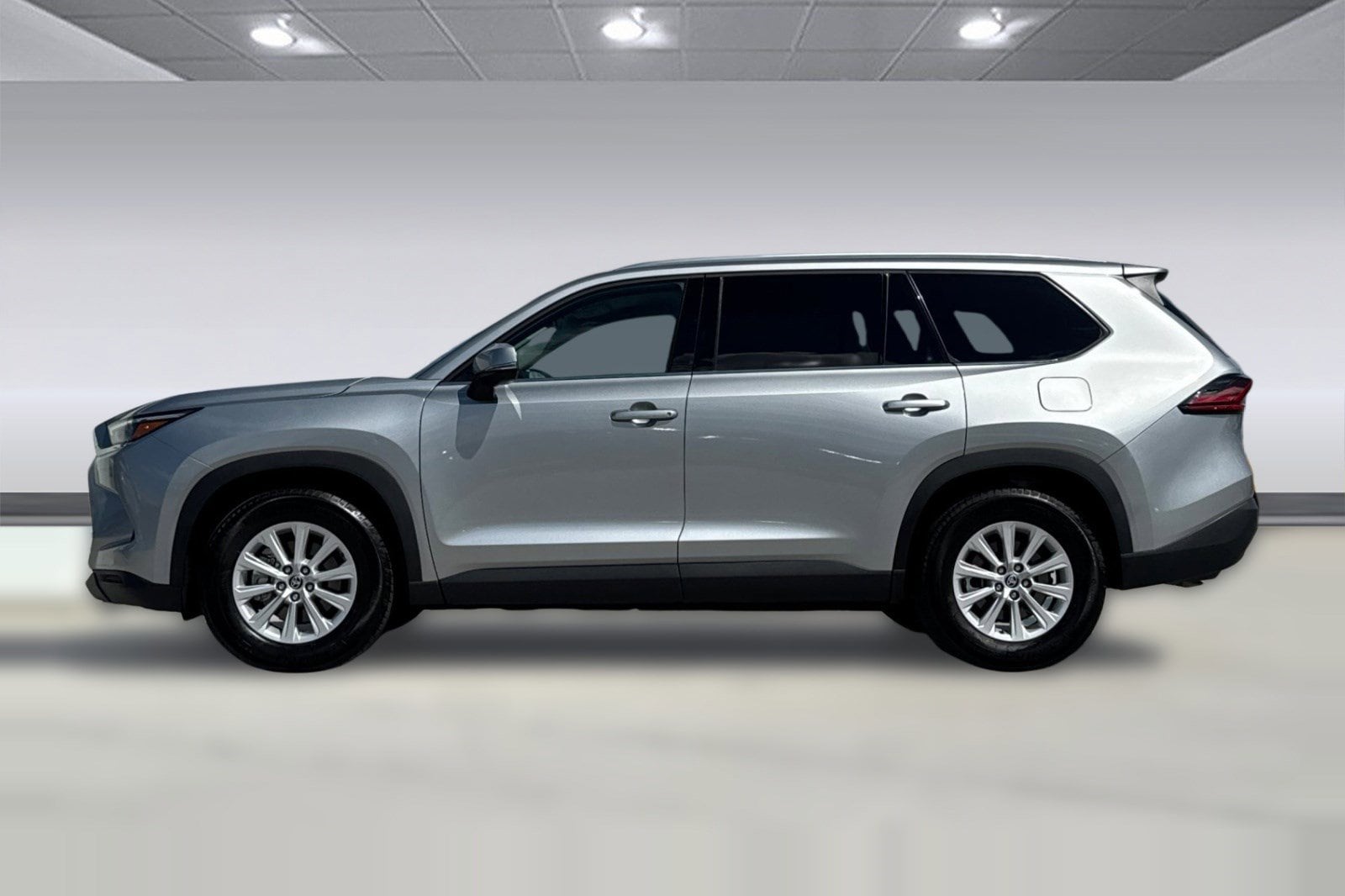 2025 Toyota Grand Highlander XLE photo 6