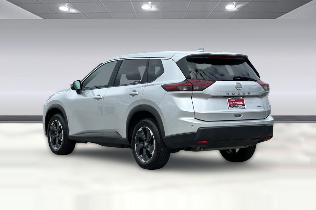 Used 2025 Nissan Rogue SV SUV