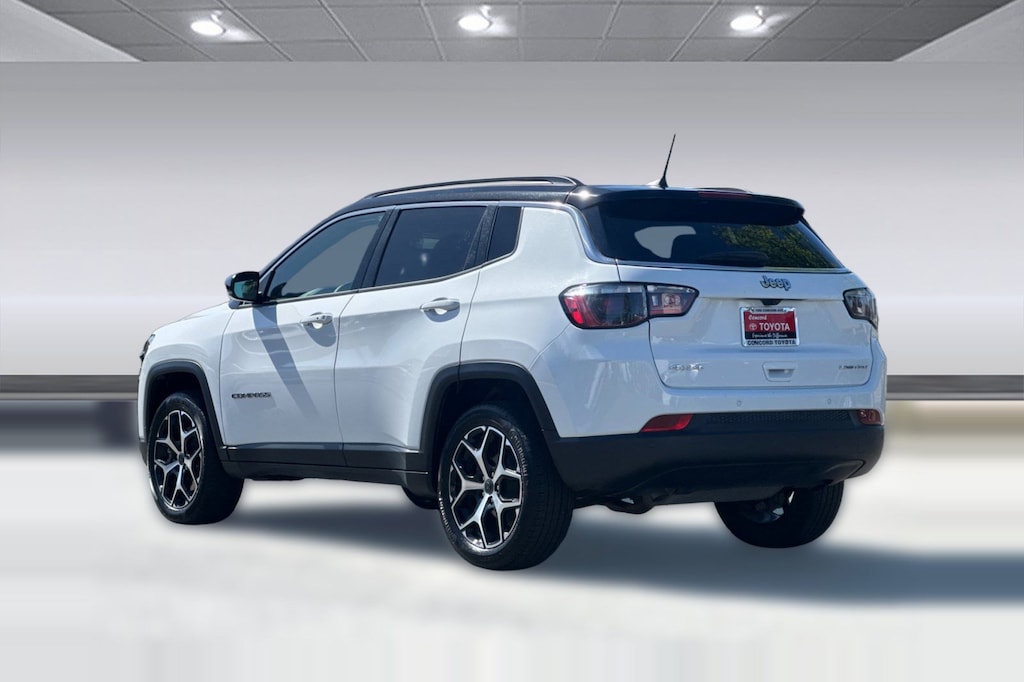 Used 2025 Jeep Compass Limited SUV