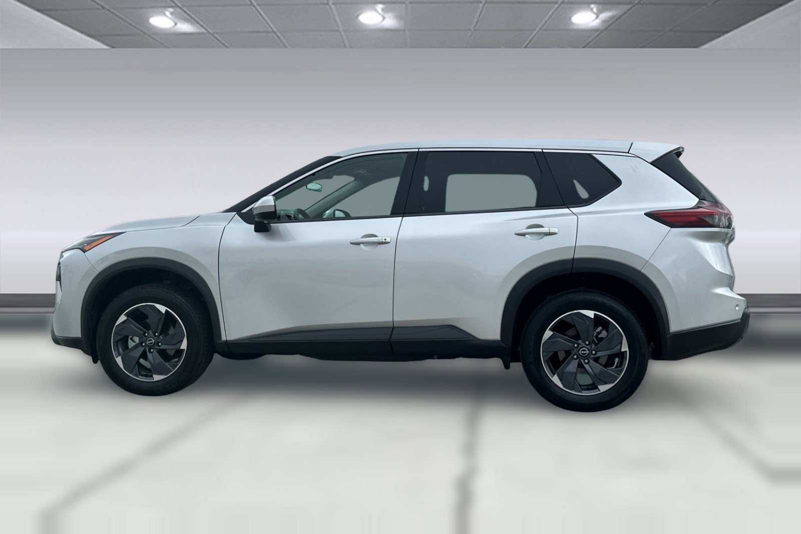 2025 Nissan Rogue SV photo 6