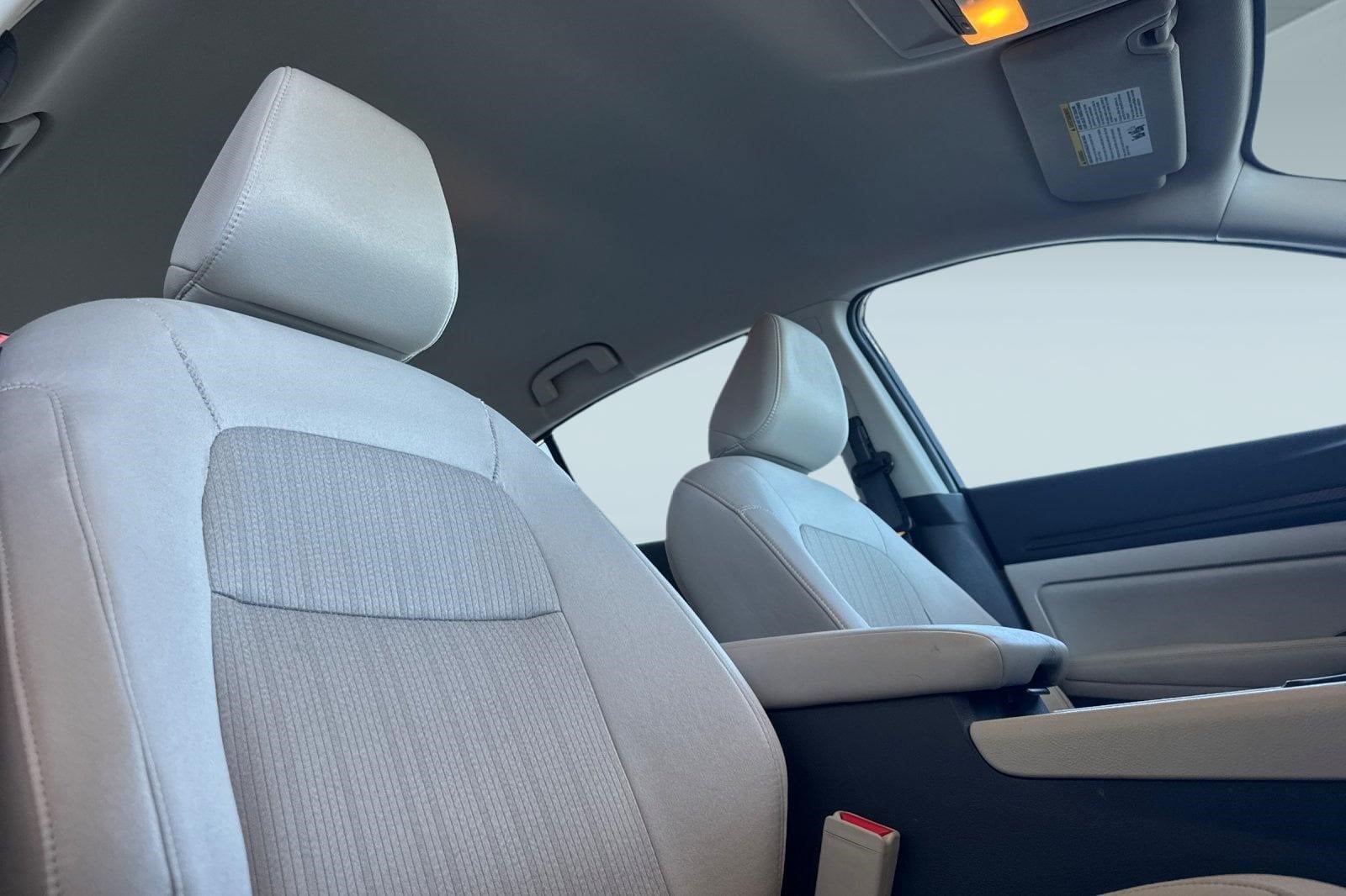 2025 Nissan Altima SV - Photo 26