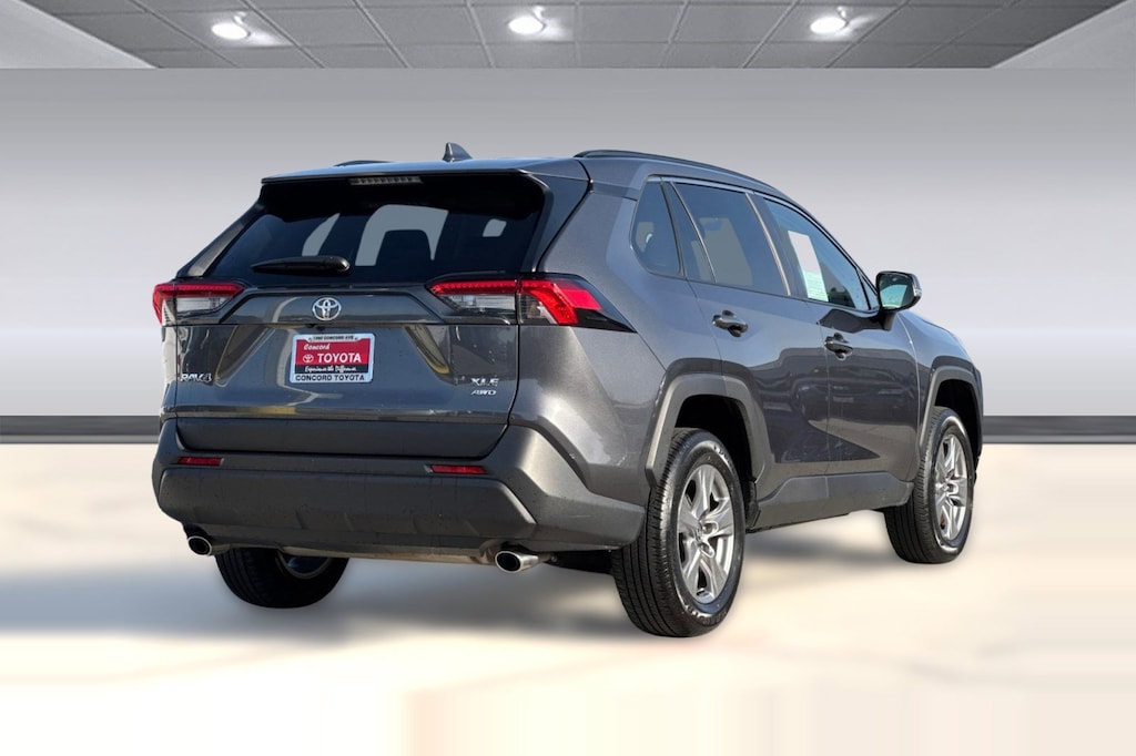 Used 2025 Toyota RAV4 XLE SUV