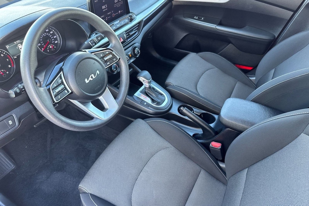 Used 2024 Kia Forte LXS Sedan