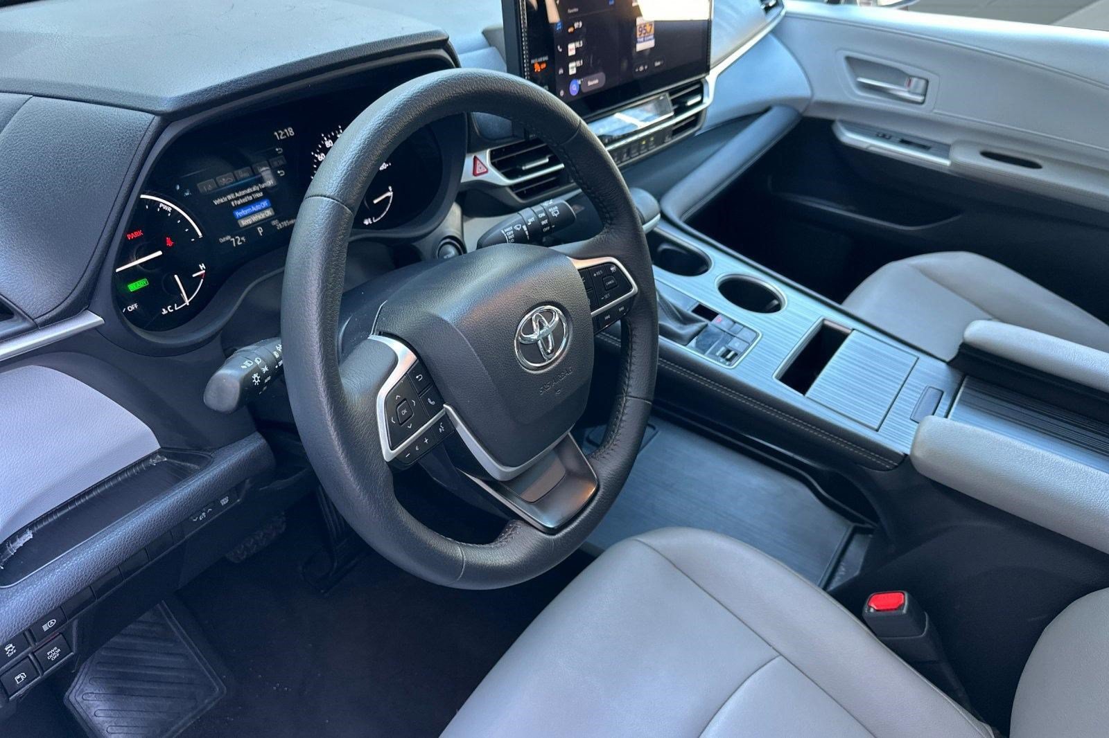 Used 2026 Toyota Sienna XLE Van Passenger Van