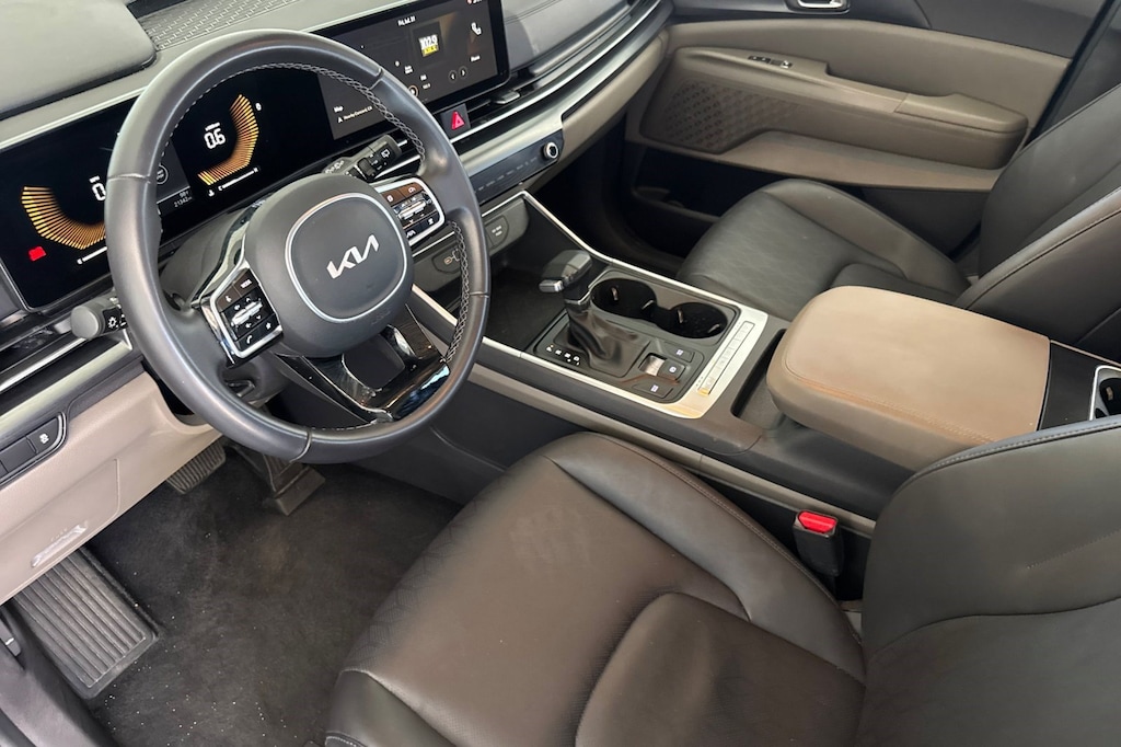 Used 2026 Kia Carnival LXS Van Passenger Van