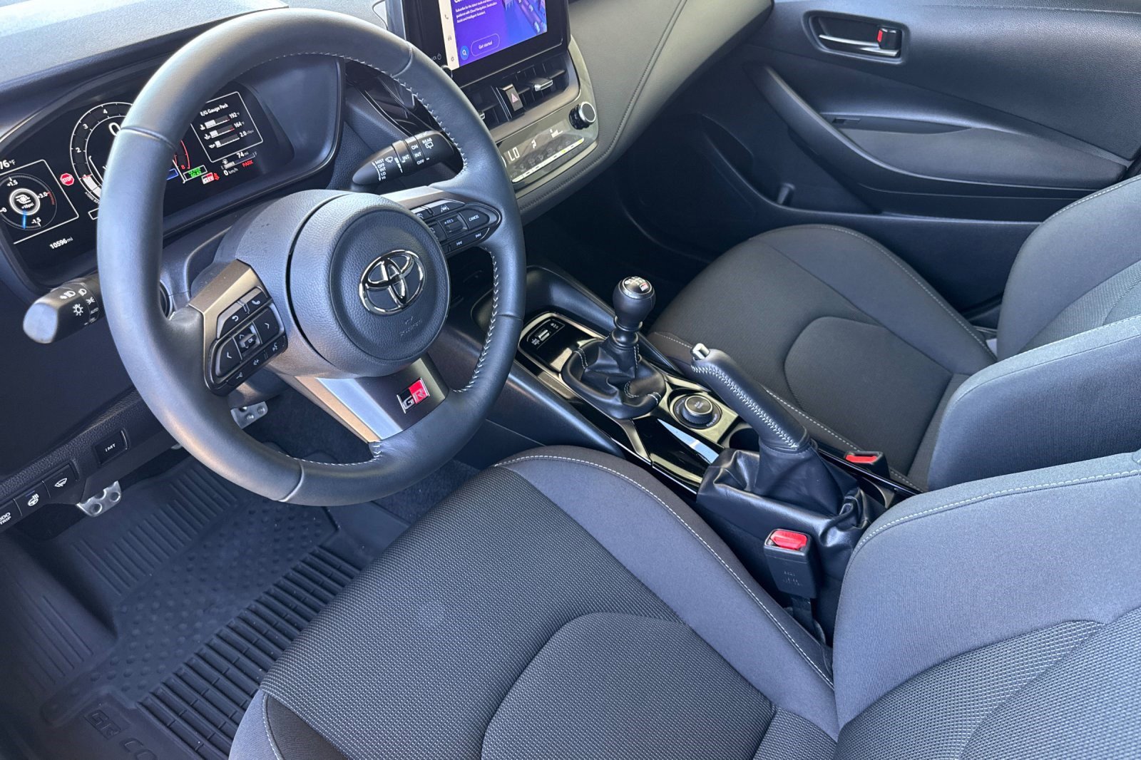 2023 Toyota Corolla GR Circuit Edition photo 4
