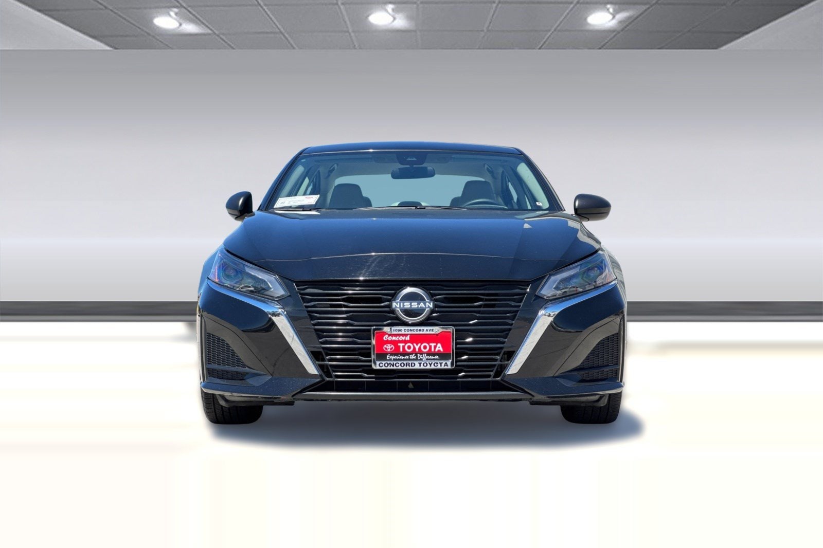 2025 Nissan Altima SV - Photo 6