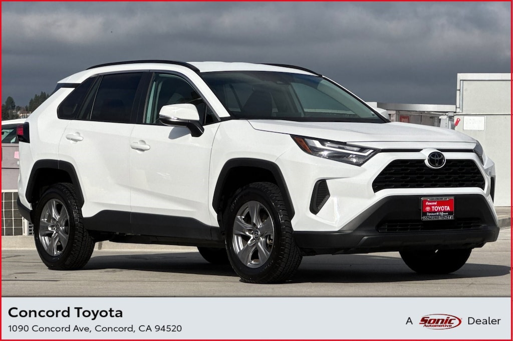 Used 2025 Toyota RAV4 XLE SUV