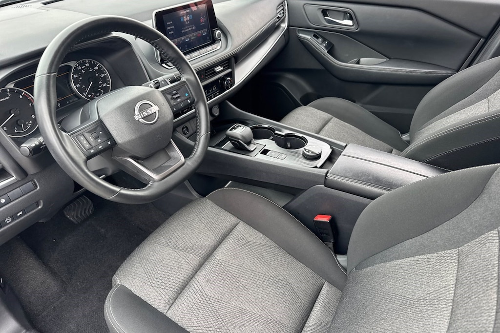 Used 2025 Nissan Rogue SV SUV