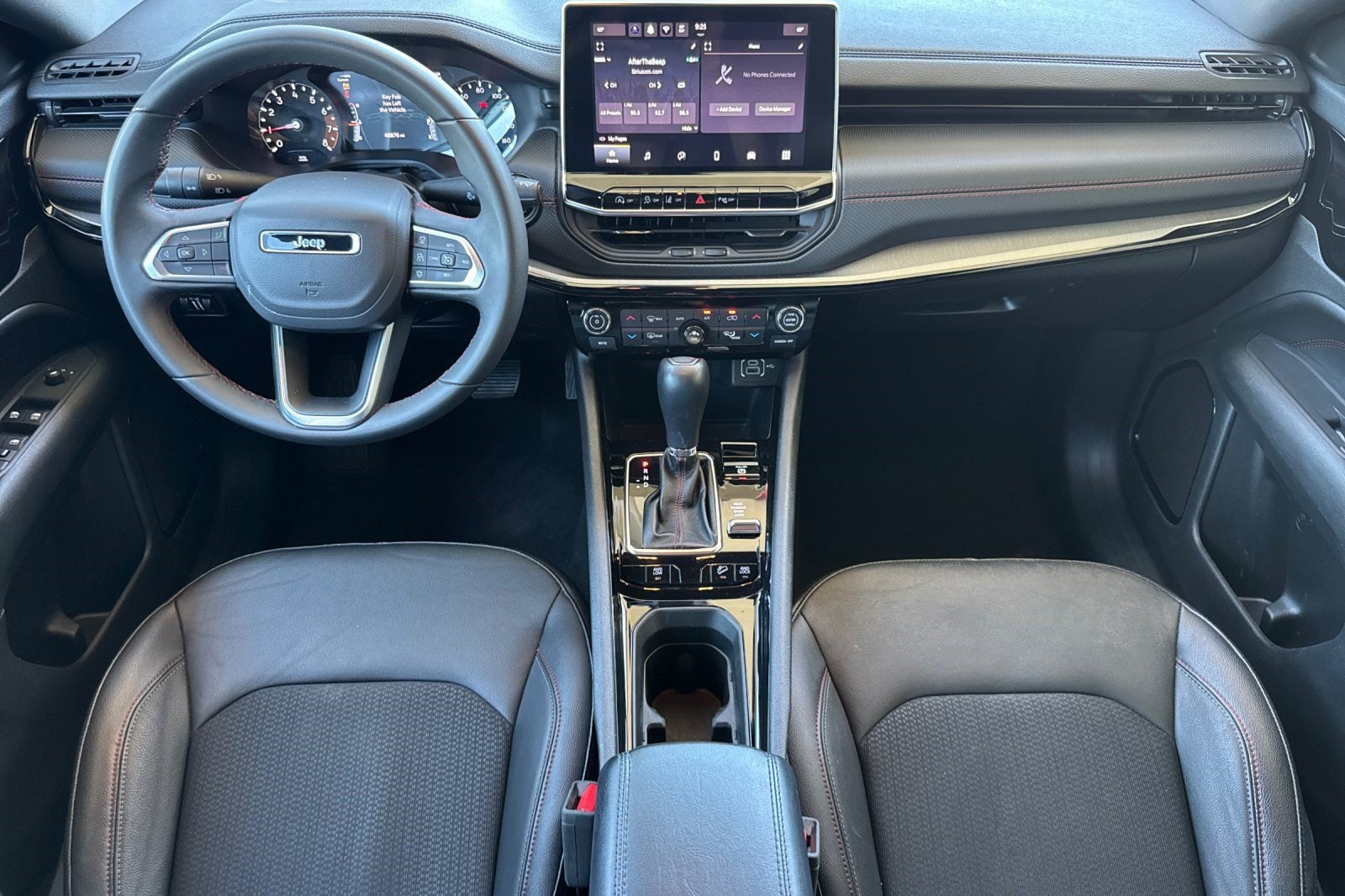 2025 Jeep Compass Trailhawk - Photo 15