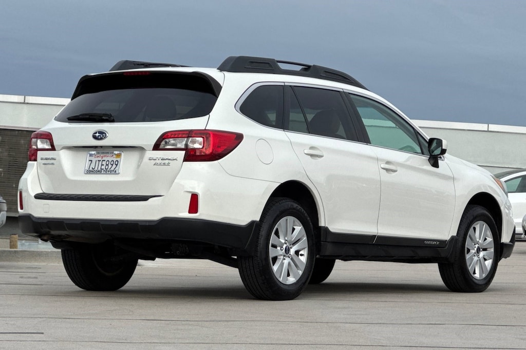 Used 2015 Subaru Outback 2.5i Premium SUV