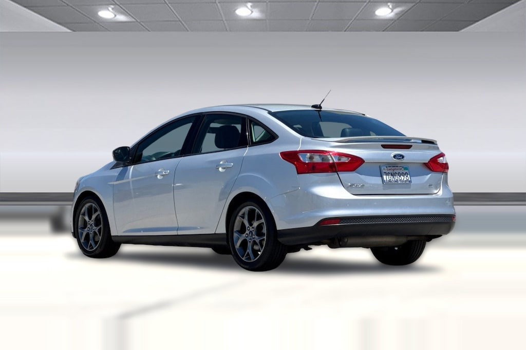 Used 2014 Ford Focus SE Sedan