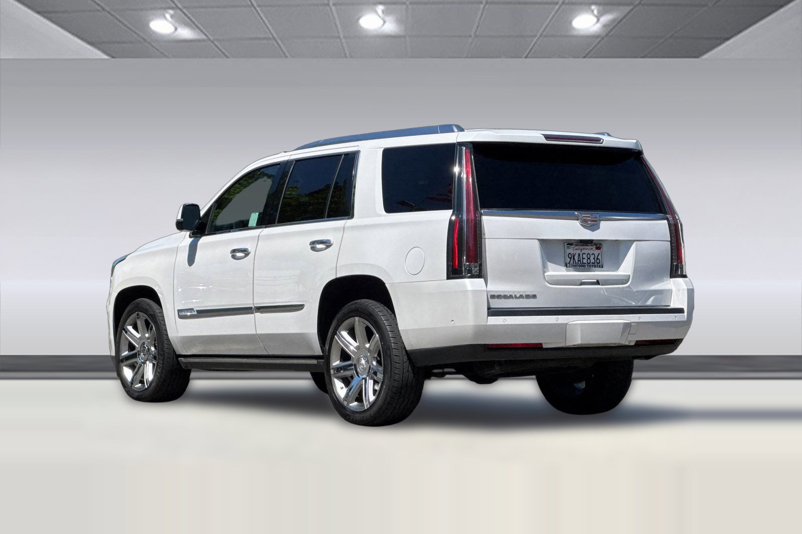 2017 CADILLAC Escalade Premium Luxury photo 3