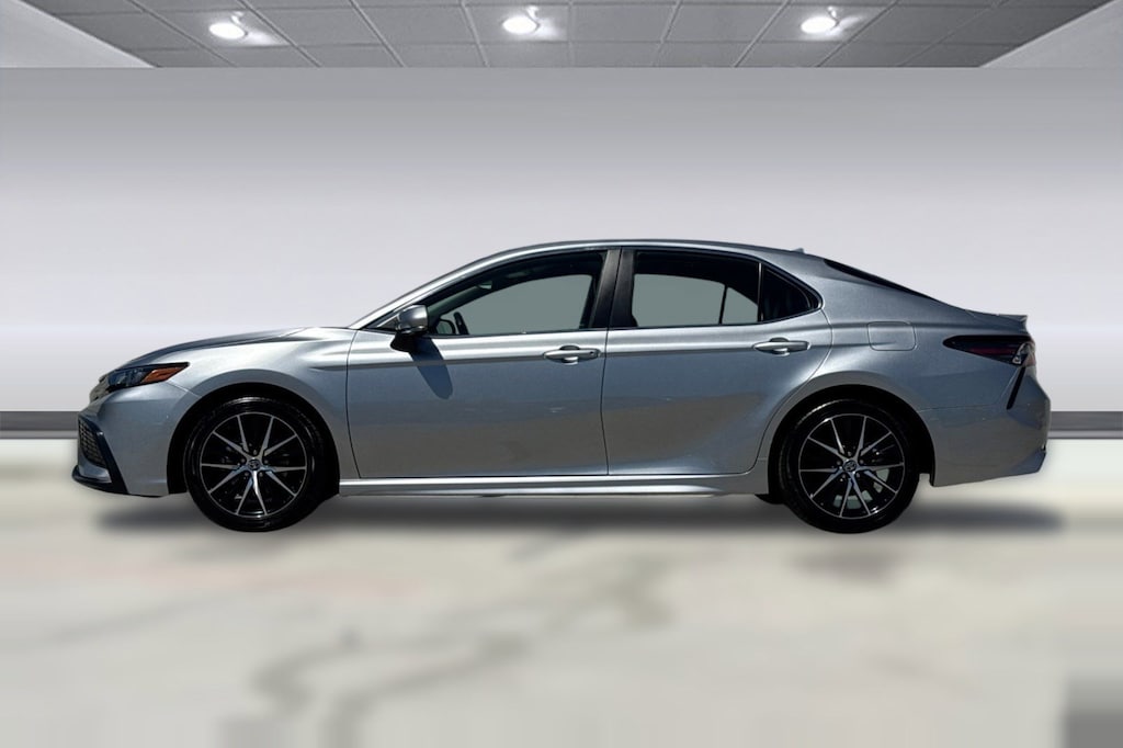 Used 2024 Toyota Camry SE Sedan