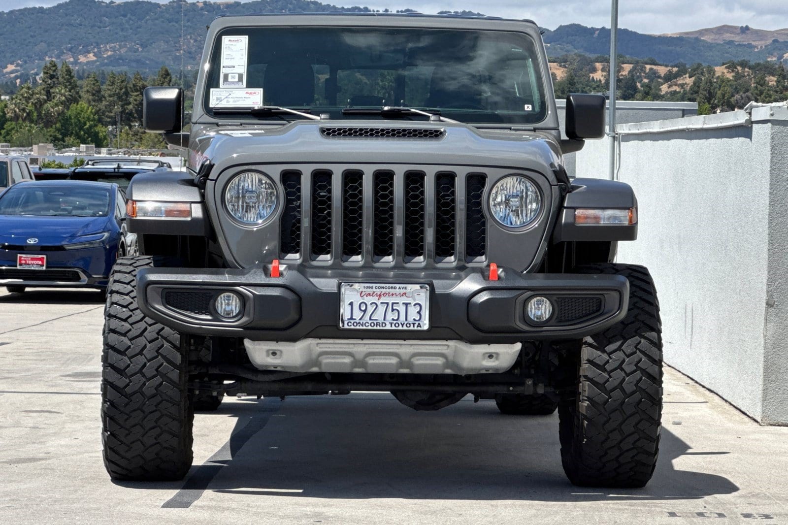 Gladiator Mojave Truck Crew Cab