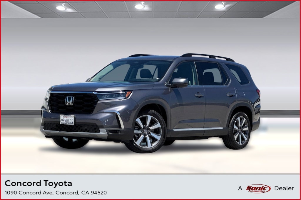 Used 2025 Honda Pilot Touring SUV