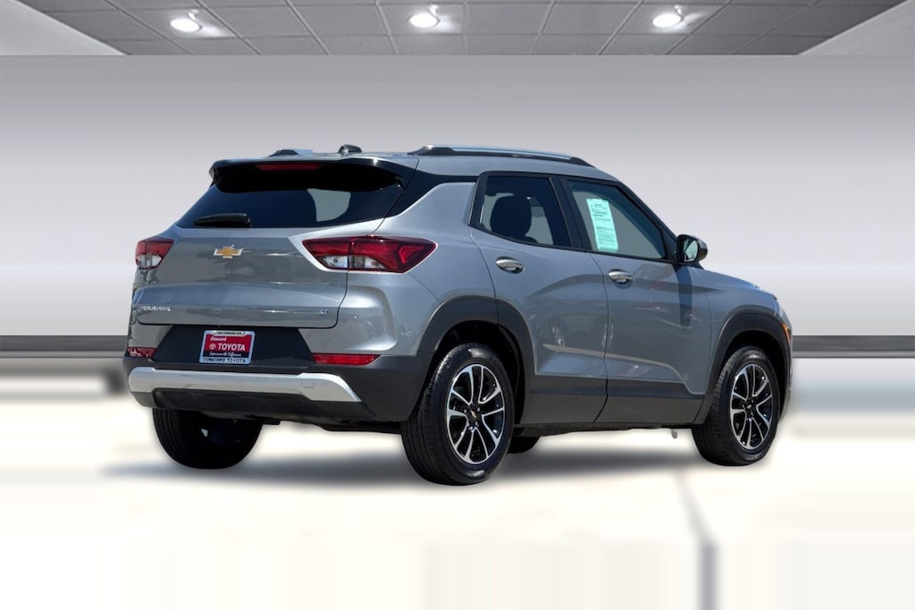 Used 2025 Chevrolet Trailblazer LT SUV