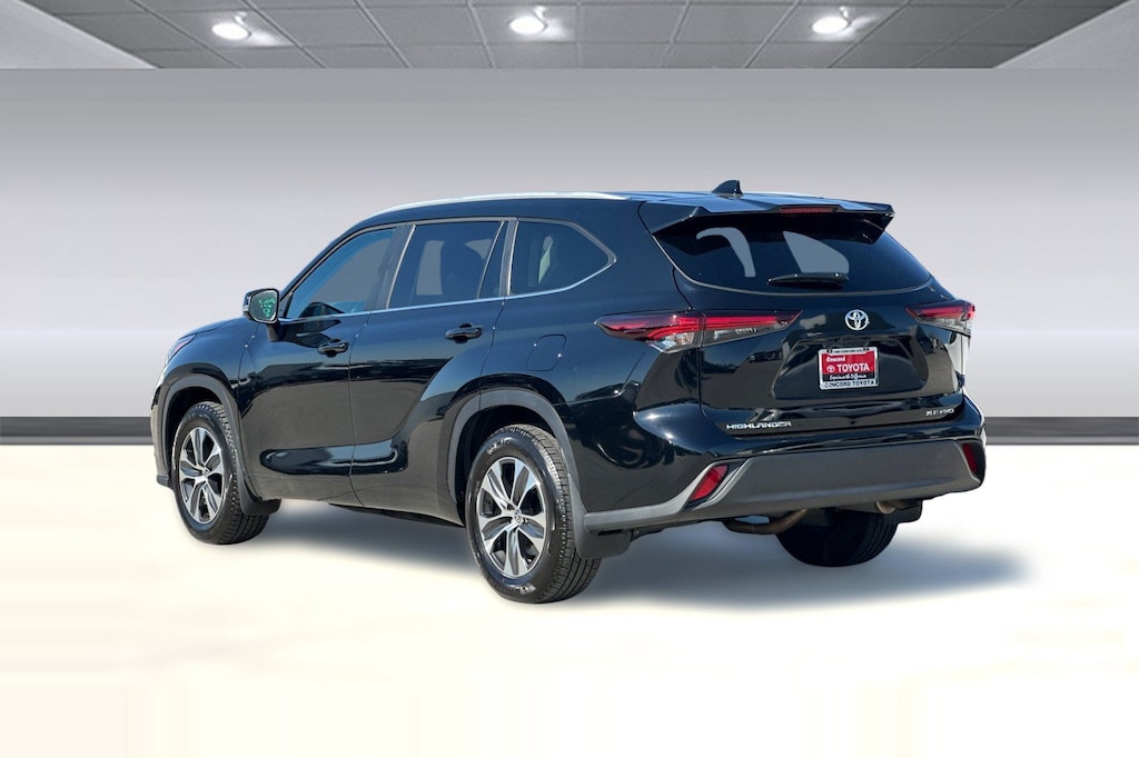 Used 2026 Toyota Highlander Limited SUV