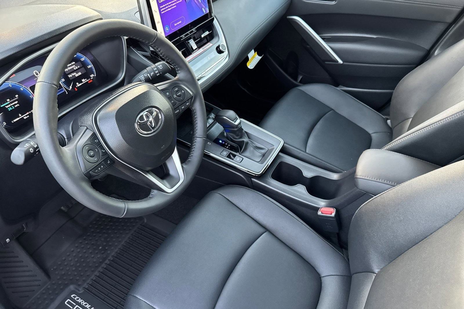 2026 Toyota Corolla Cross XLE photo 4