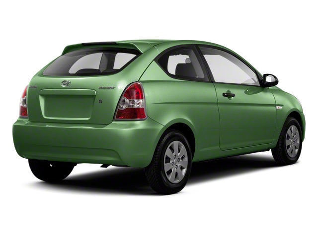 2010 Hyundai Accent GS photo 5