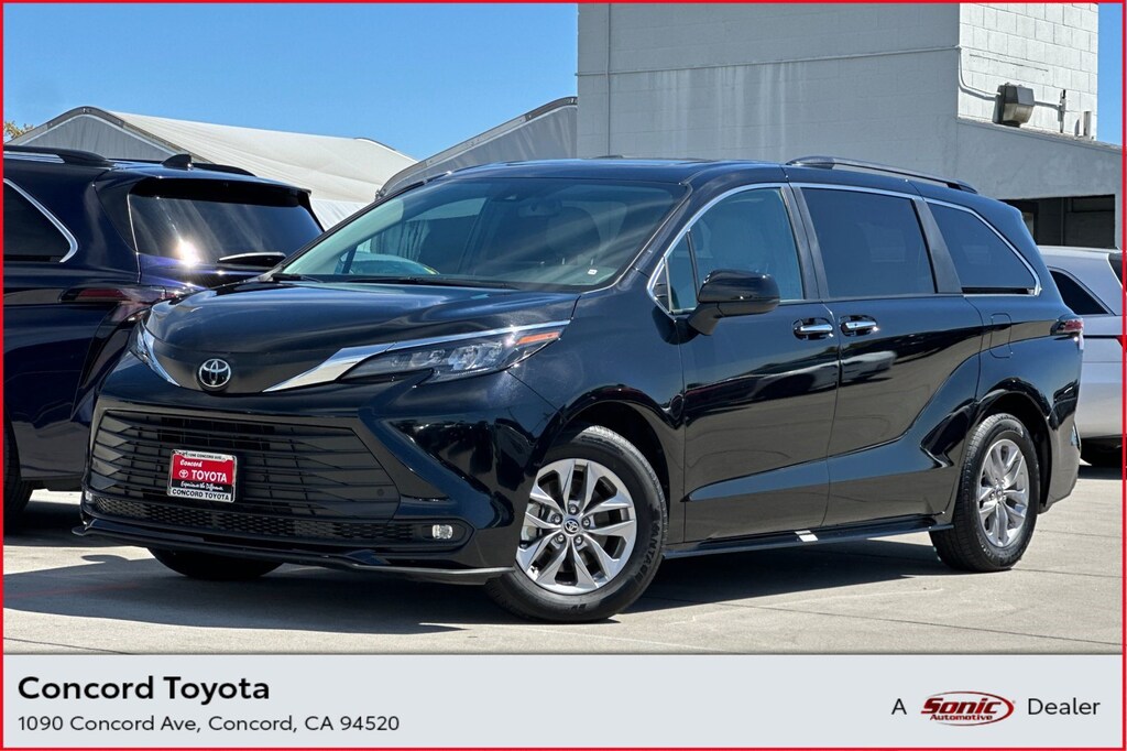 Used 2026 Toyota Sienna XLE Van Passenger Van