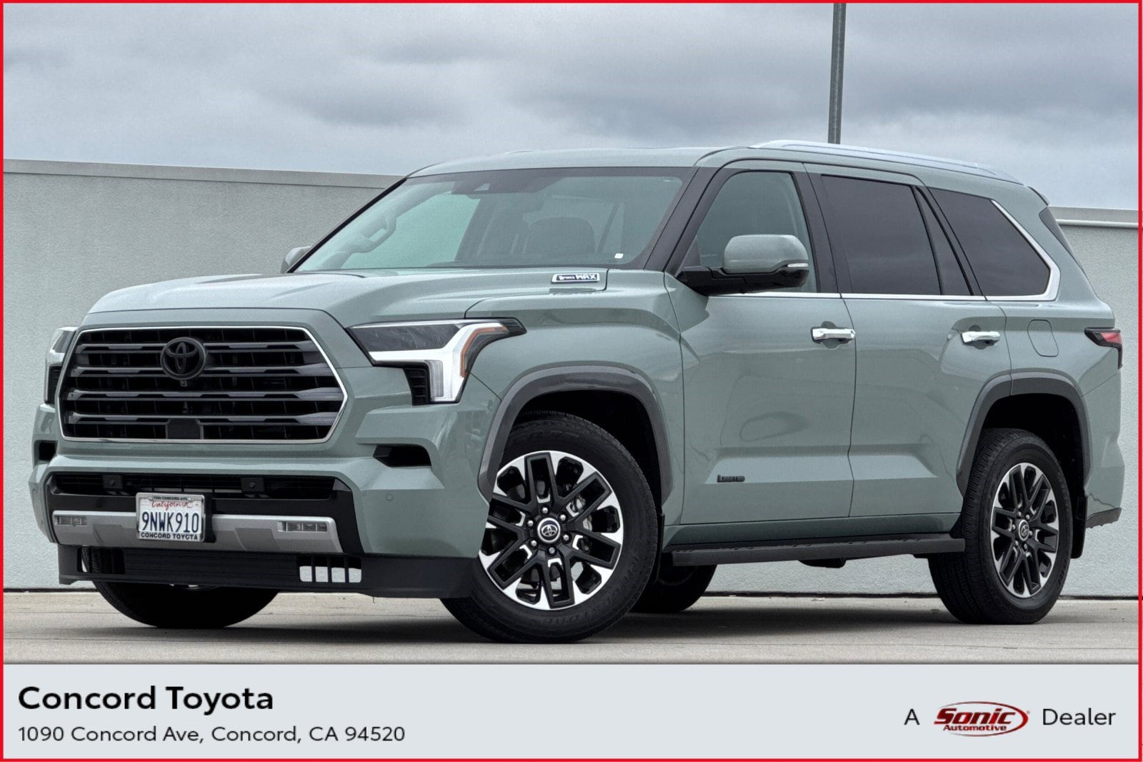 2024 Toyota Sequoia Limited 4WD i-FORCE MAX Hybrid's photo