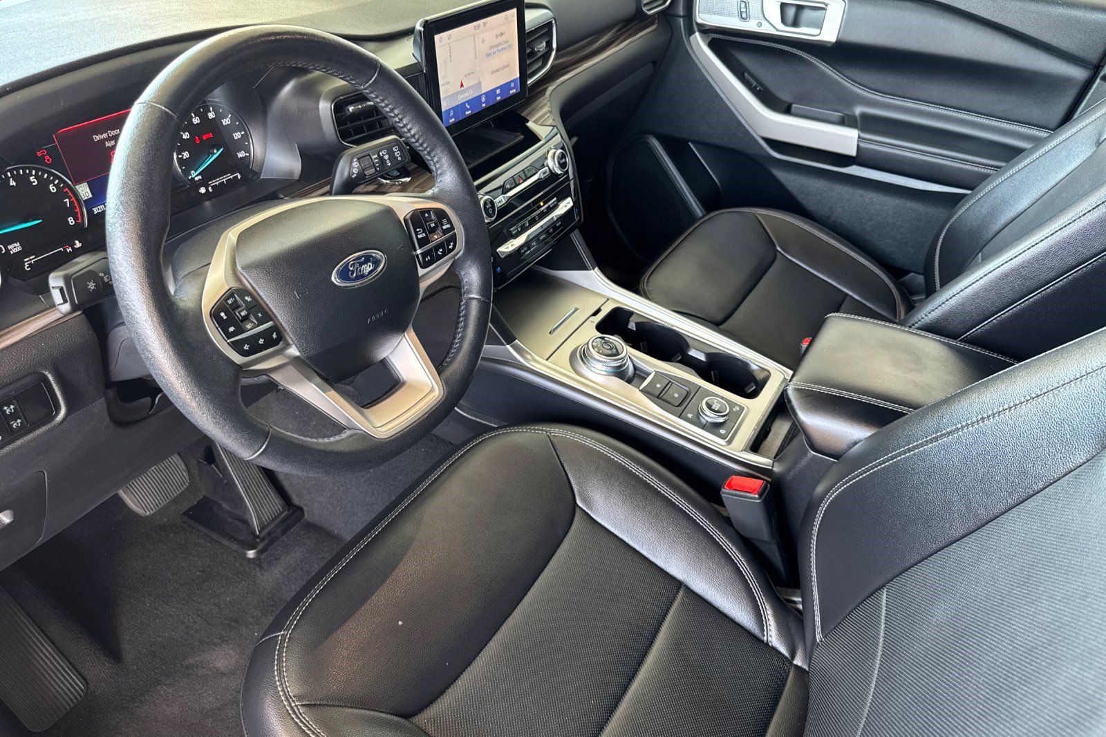 2024 Ford Explorer Limited photo 4