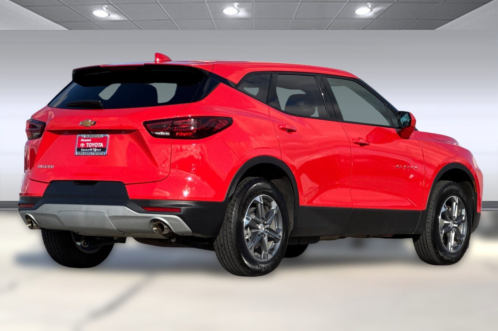 2025 Chevrolet Blazer 2LT photo 3